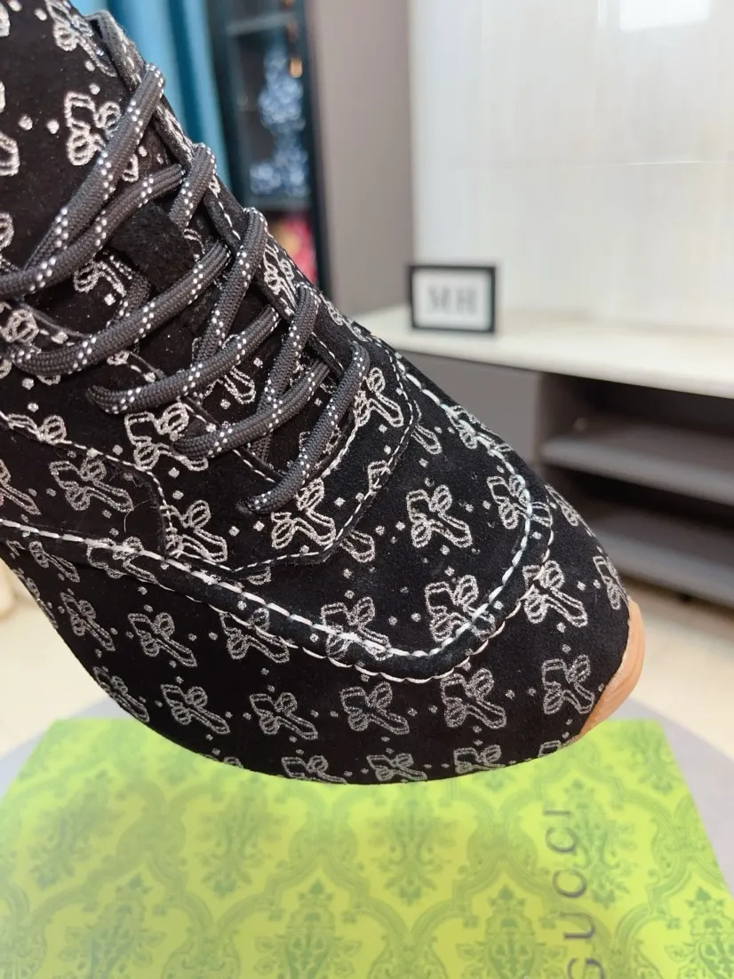 Men's shoes 💰560🌹🌹【GUCCI】pop-top casual sneakers with daddy outsole, breathable and comfortable, easy to walk, a versatile style for trendy men, upper with cowhide edged outsole design➕genuine leather lining➕Gucci's popular original outsole, sports and running style, super comfortable. Code number 38-44
